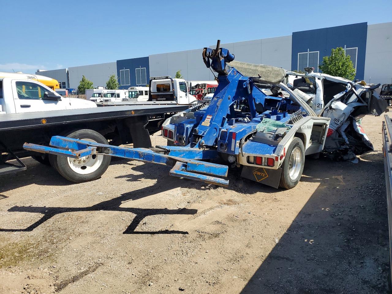 1HTKJPVK7KH317421 · 2019 CHEVROLET SILVERADO MEDIUM DUTY · 3/12