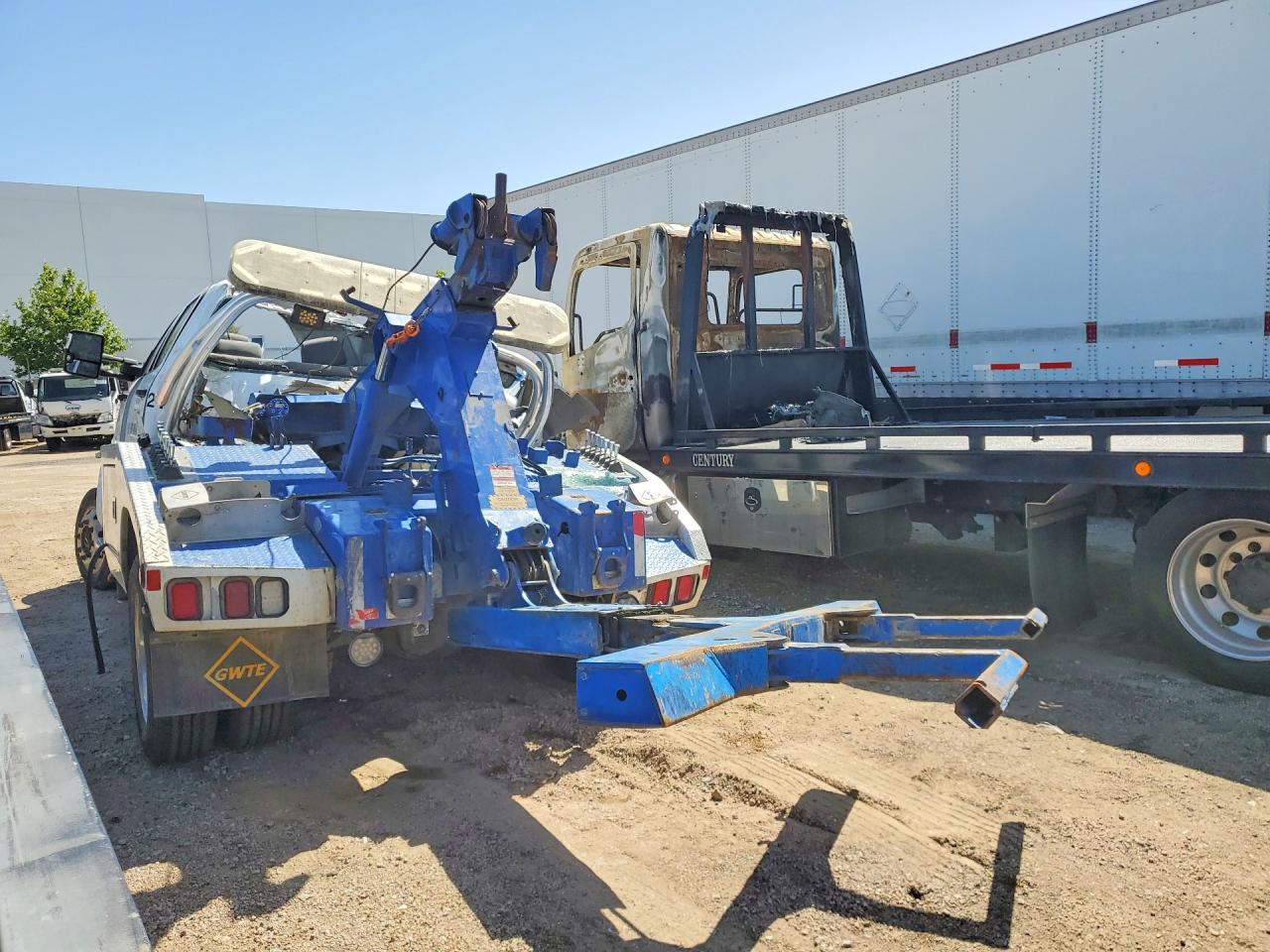 1HTKJPVK7KH317421 · 2019 CHEVROLET SILVERADO MEDIUM DUTY · 2/12