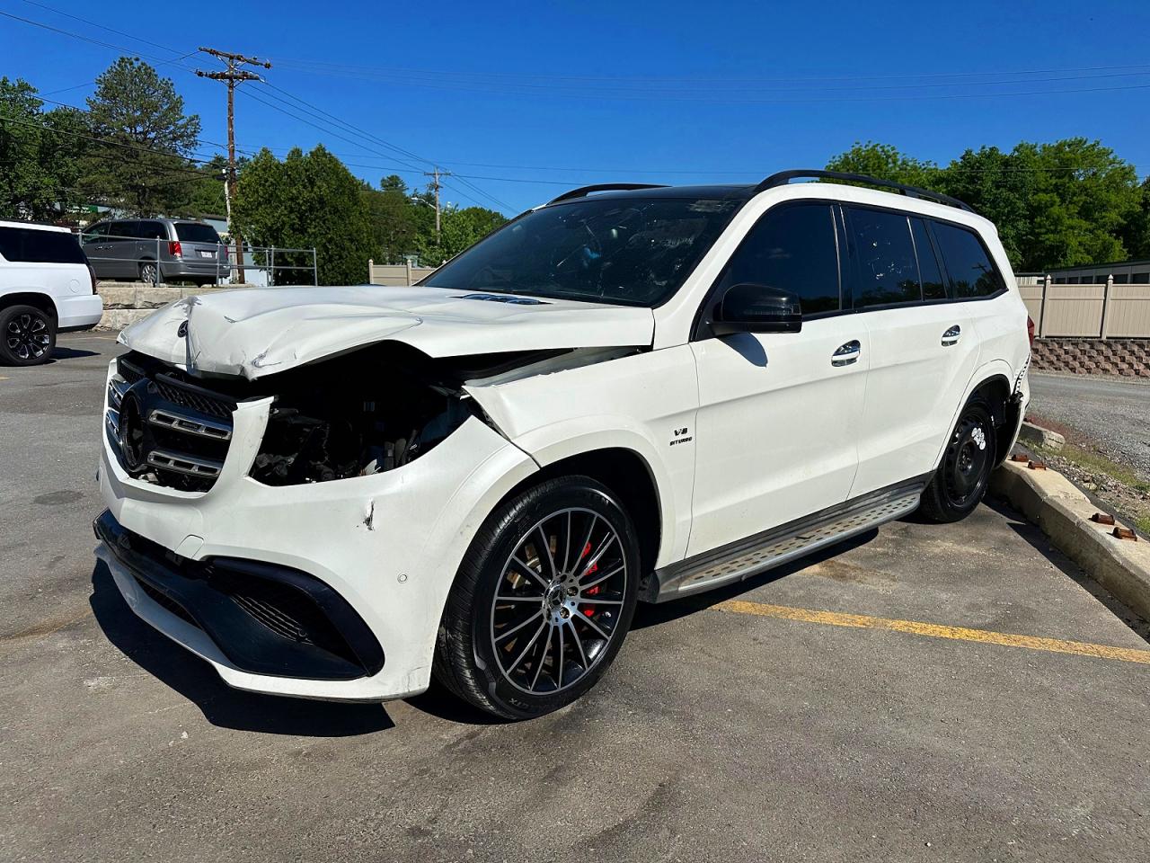 4JGDF7FE8JA999812 · 2018 MERCEDES-BENZ GLS