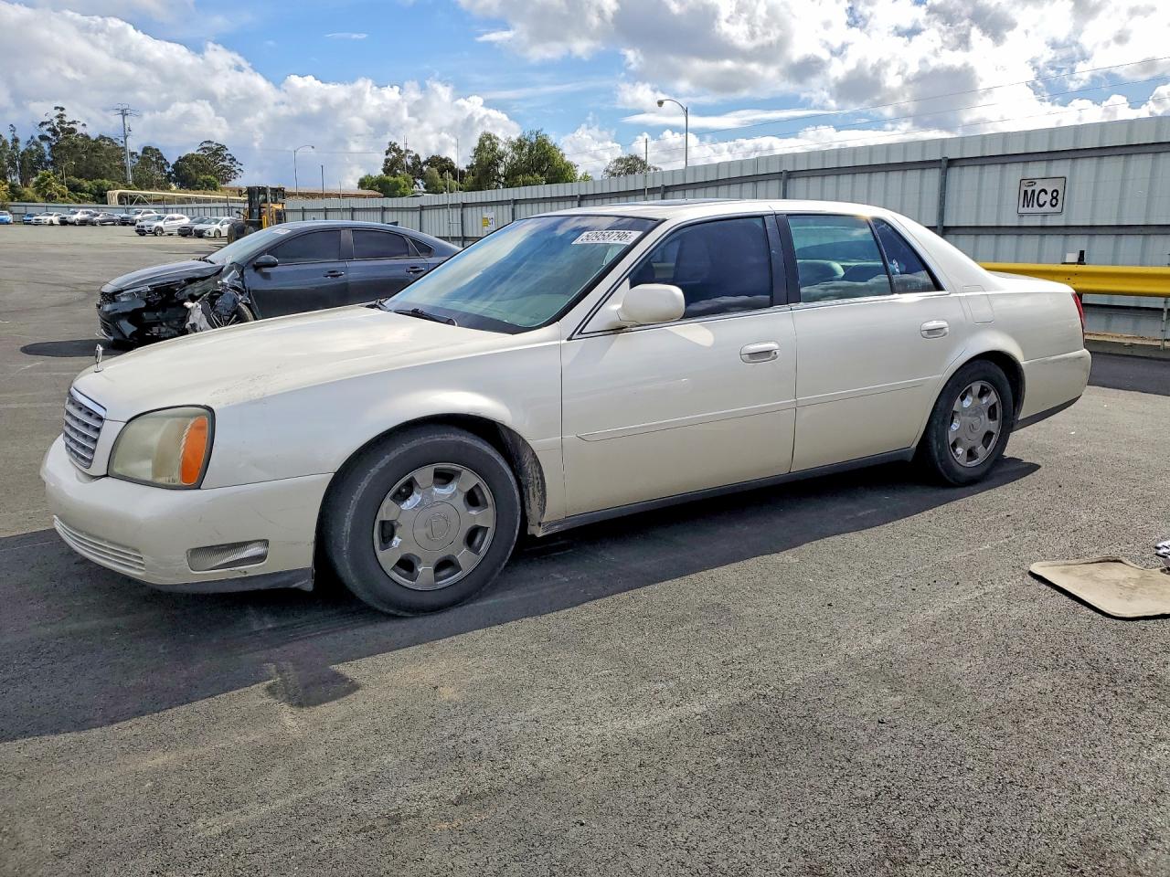1G6KD57Y02U260838 · 2002 CADILLAC DEVILLE