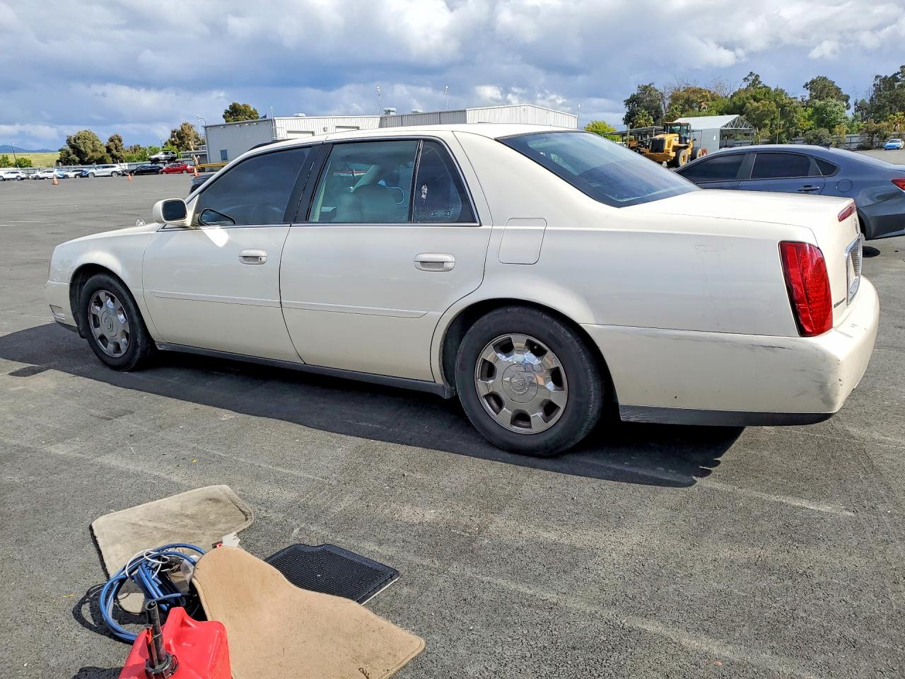 1G6KD57Y02U260838 · 2002 CADILLAC DEVILLE · 2/12