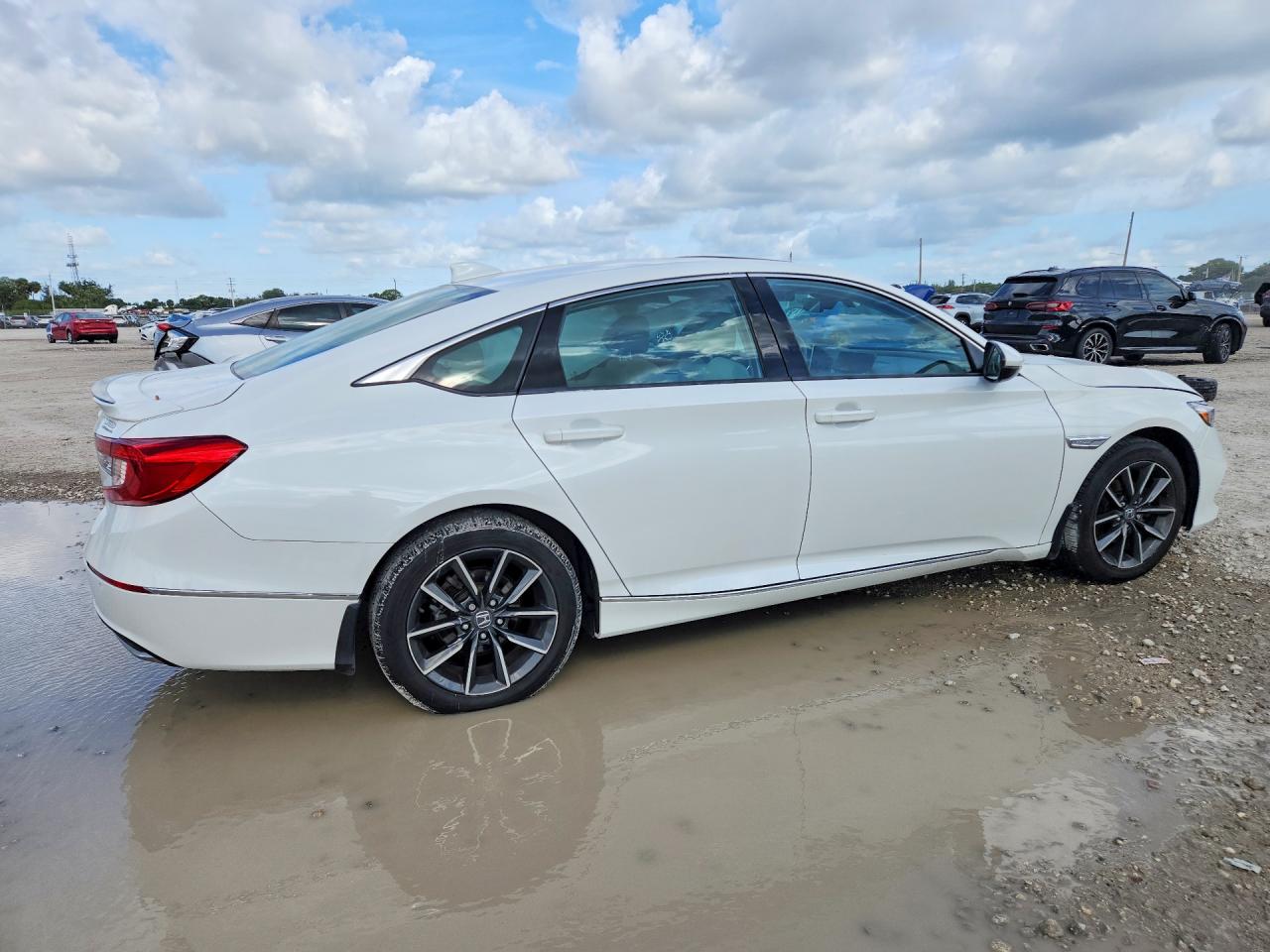 1HGCV1F50NA016936 · 2022 HONDA ACCORD · 3/12