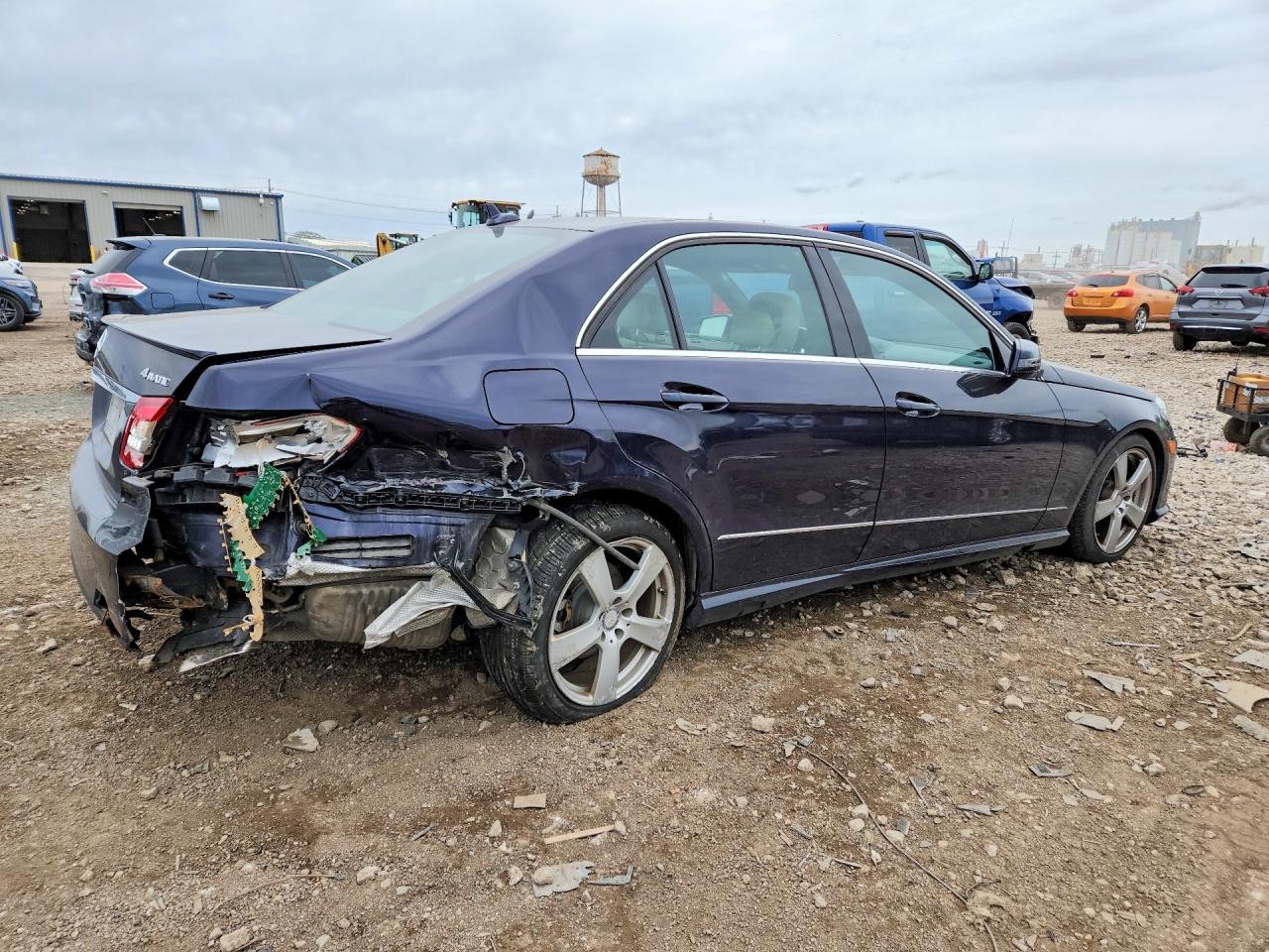 WDDHF8HB5BA486569 · 2011 MERCEDES-BENZ E · 3/12