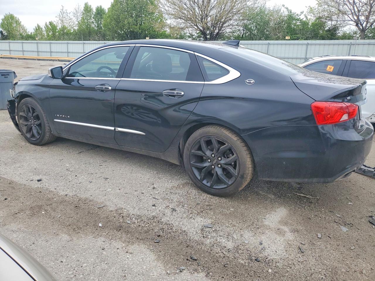 1G1105S38KU140746 · 2019 CHEVROLET IMPALA · 2/12