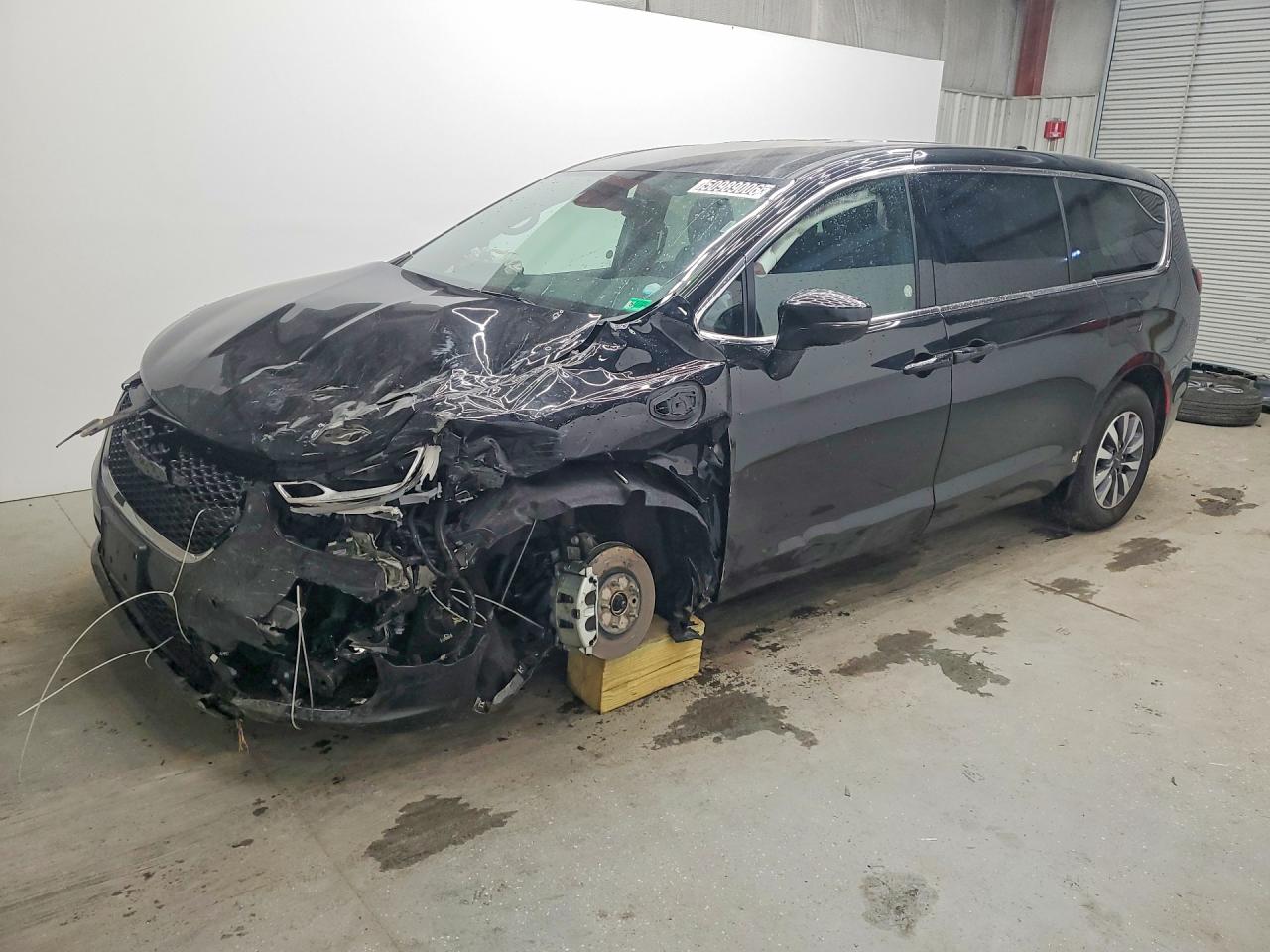 2C4RC1S77SR577762 · 2025 CHRYSLER PACIFICA