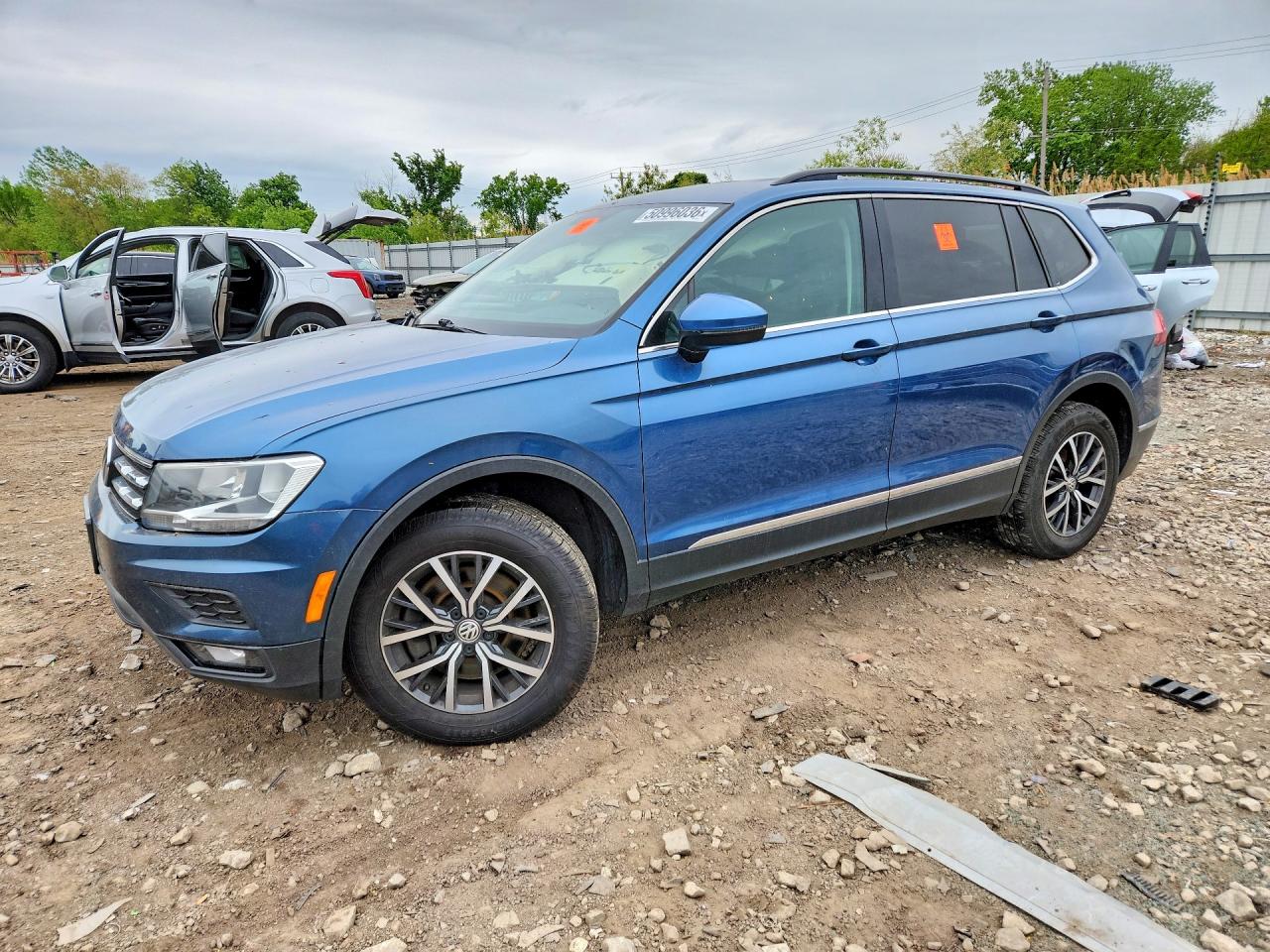 3VV3B7AX2JM020066 · 2018 VOLKSWAGEN TIGUAN