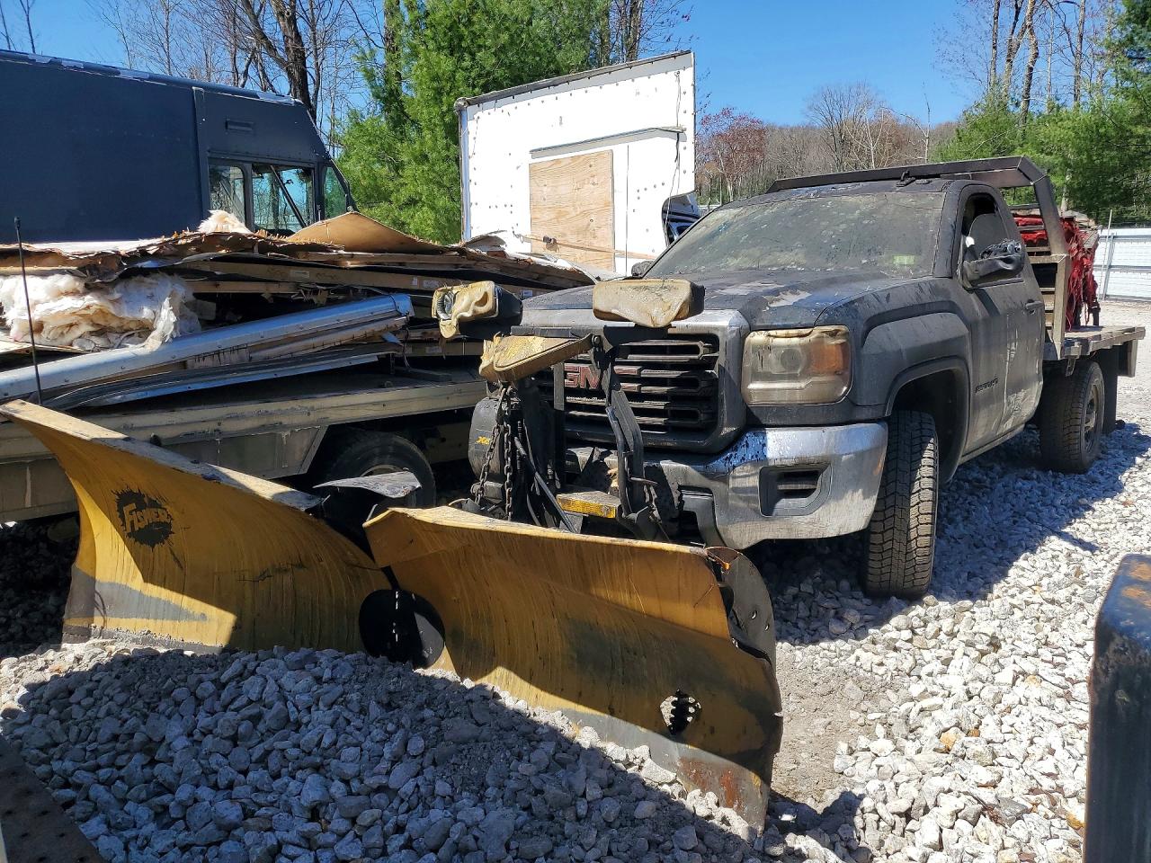 1GT02XEG4FZ518898 · 2015 GMC SIERRA
