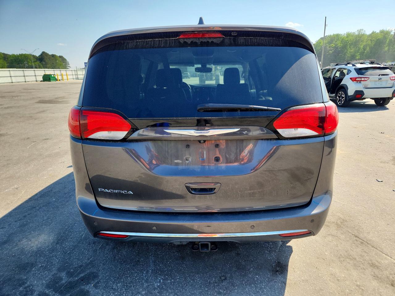 2C4RC1BG5HR725707 · 2017 CHRYSLER PACIFICA · 6/13
