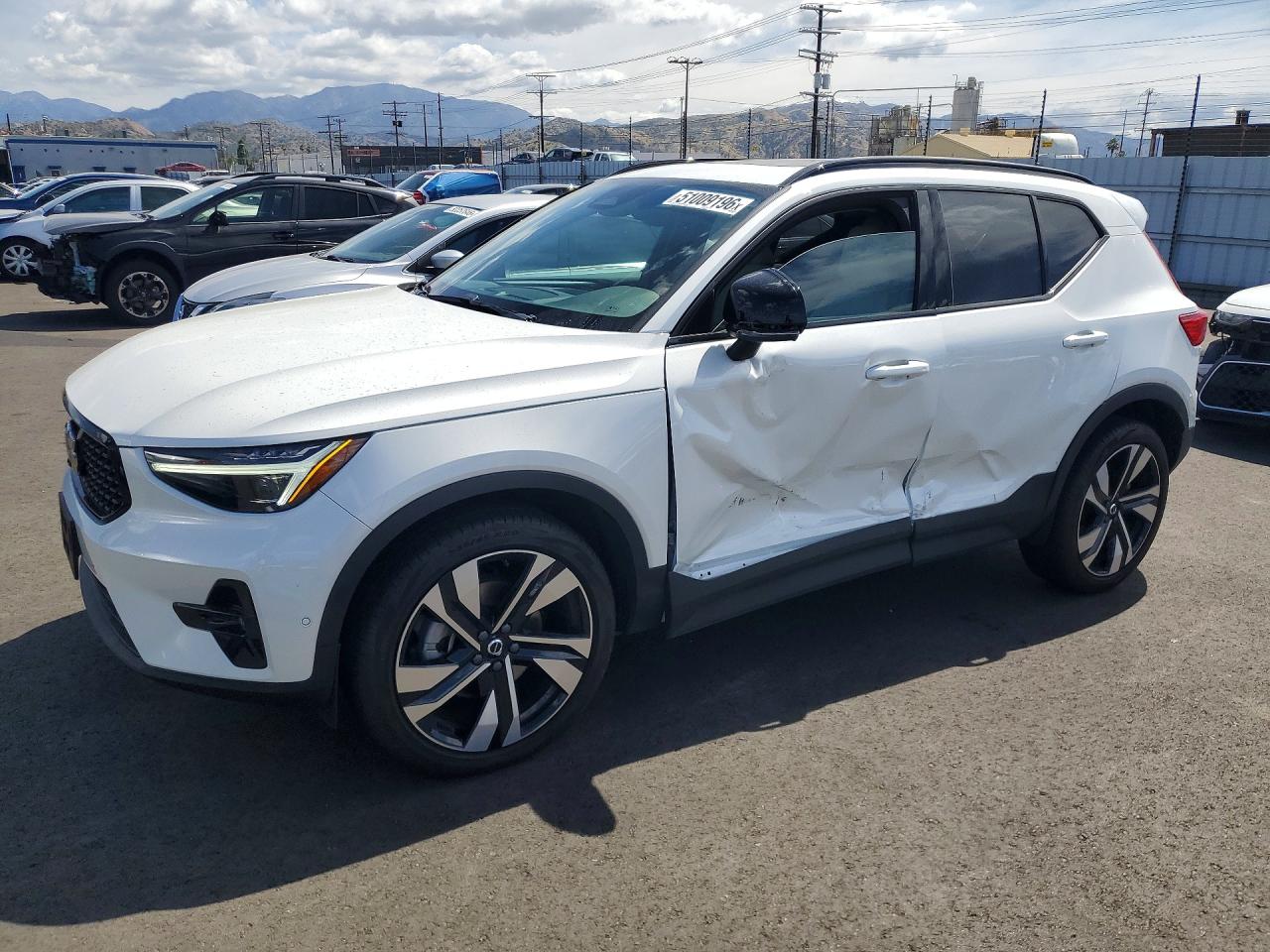 YV4L12UL7R2362268 · 2024 VOLVO XC40