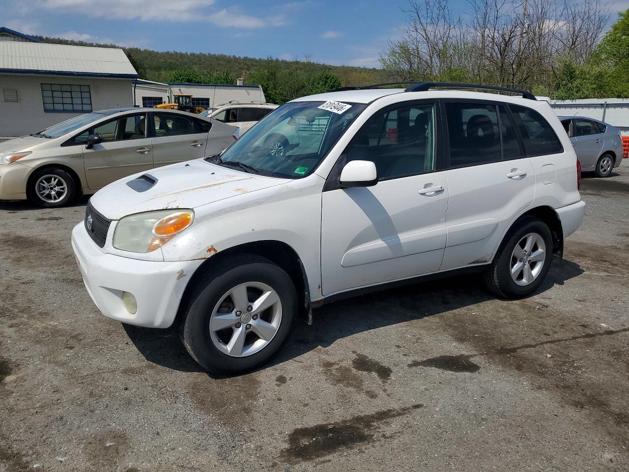 JTEHD20V740024053 · 2004 TOYOTA RAV4