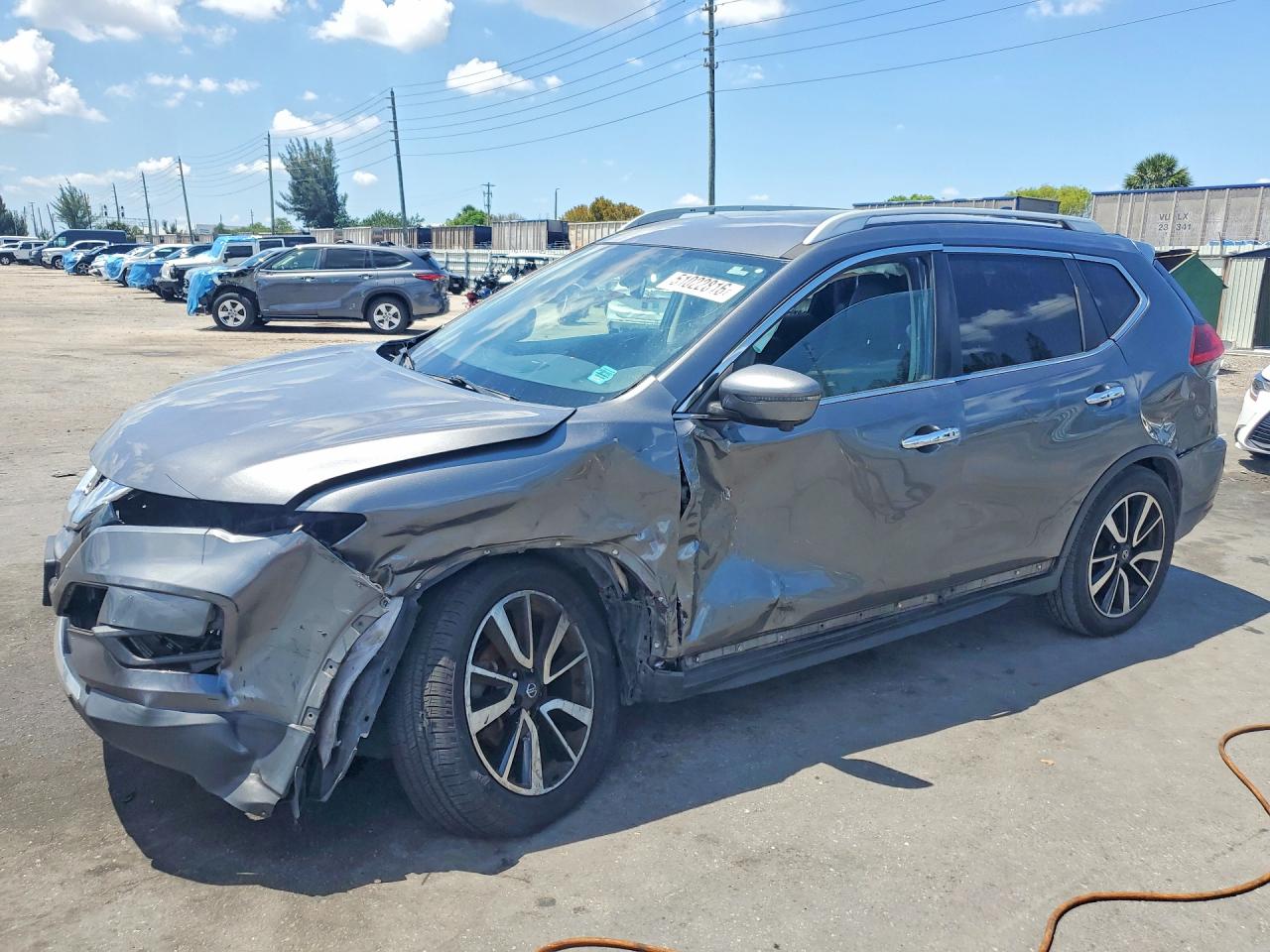 5N1AT2MT8KC776935 · 2019 NISSAN ROGUE