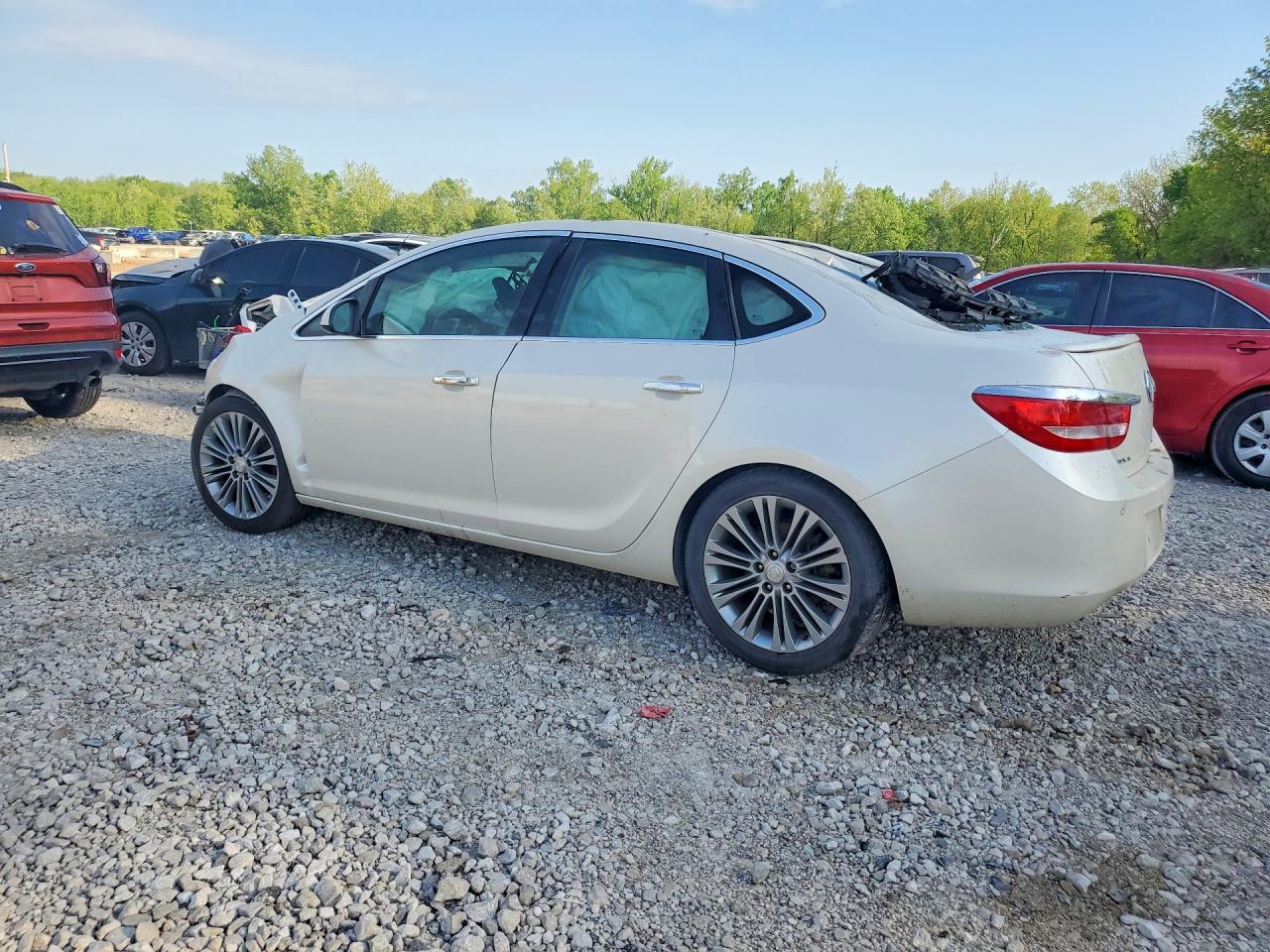 1G4PT5SV1G4108766 · 2016 BUICK VERANO · 2/12