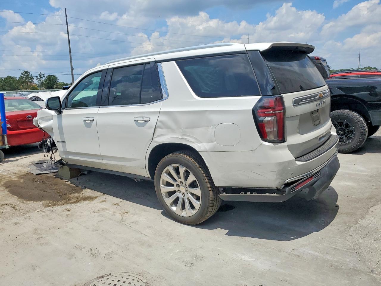 1GNSCSKD9MR319157 · 2021 CHEVROLET TAHOE · 2/14