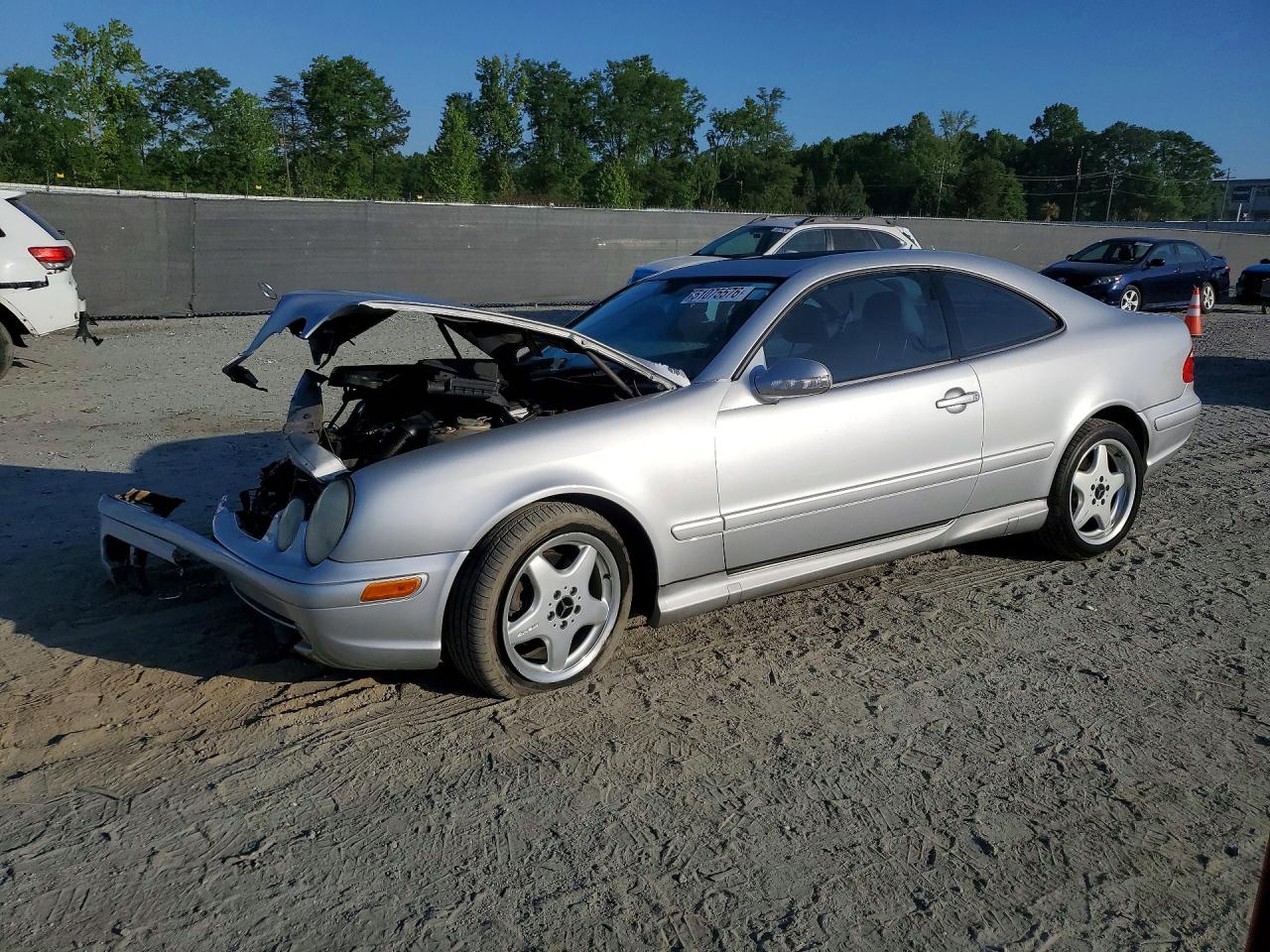 2001 MERCEDES-BENZ CLK