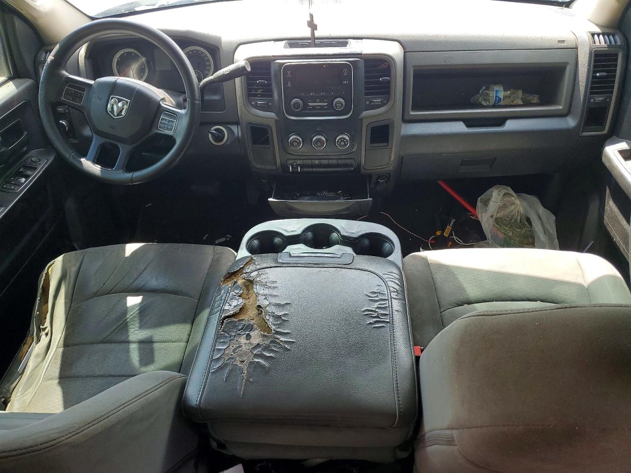 1C6RR6FT4DS679726 · 2013 RAM 1500 · 8/12