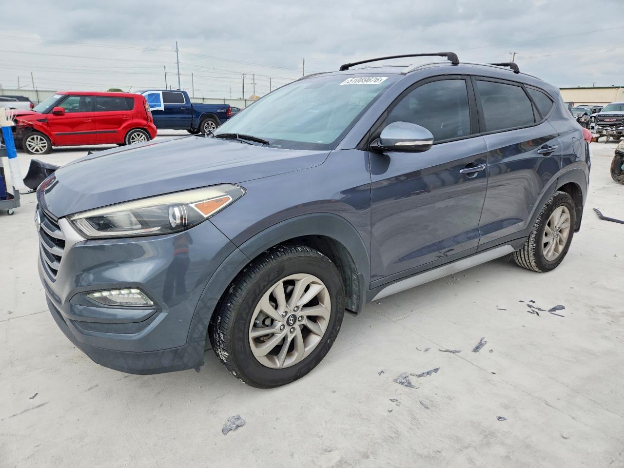 KM8J33A46HU530746 · 2017 HYUNDAI TUCSON