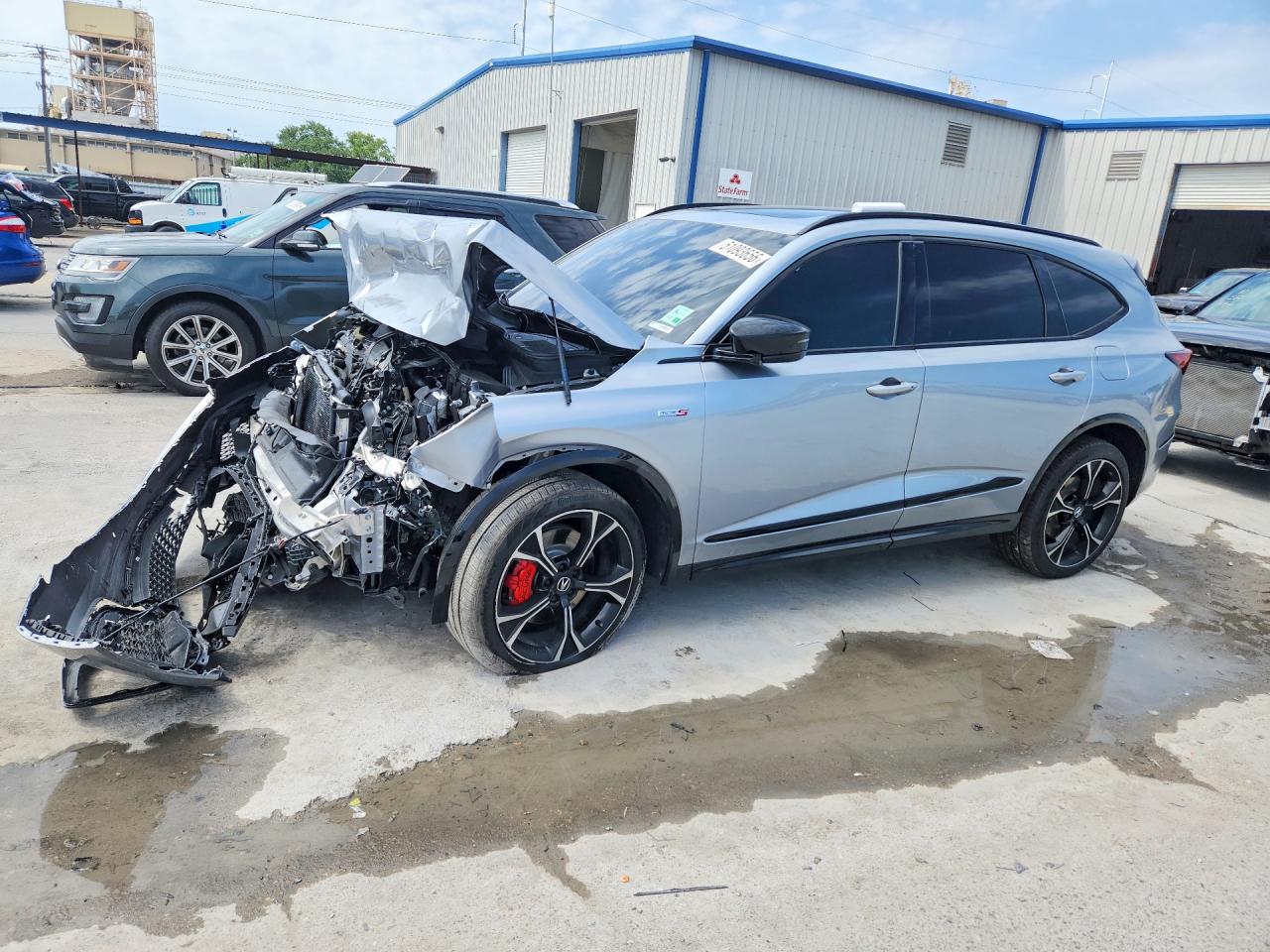 5J8YD8H82SL002903 · 2025 ACURA MDX