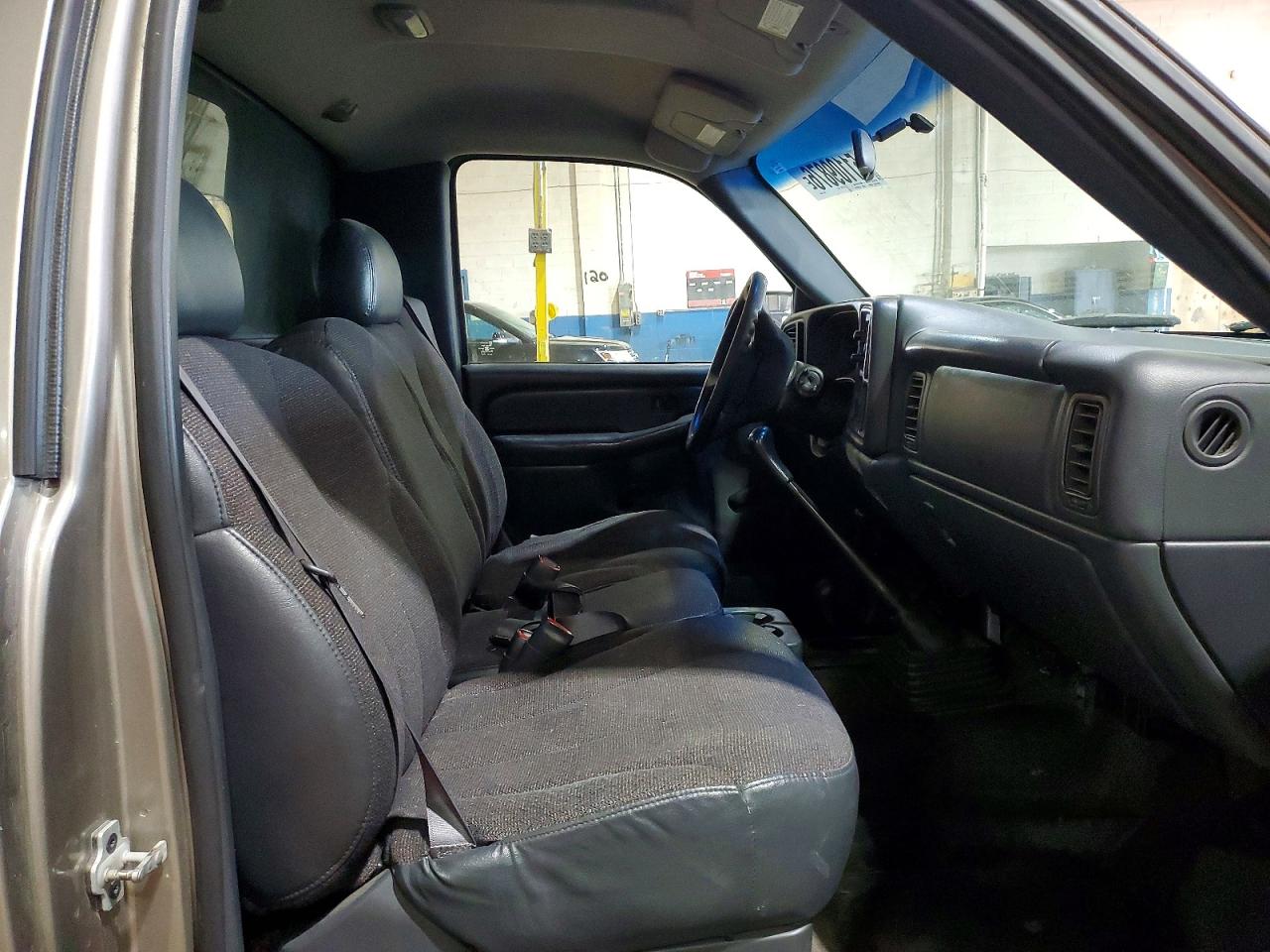 1GCEK14W2YZ262999 · 2000 CHEVROLET SILVERADO · 10/12