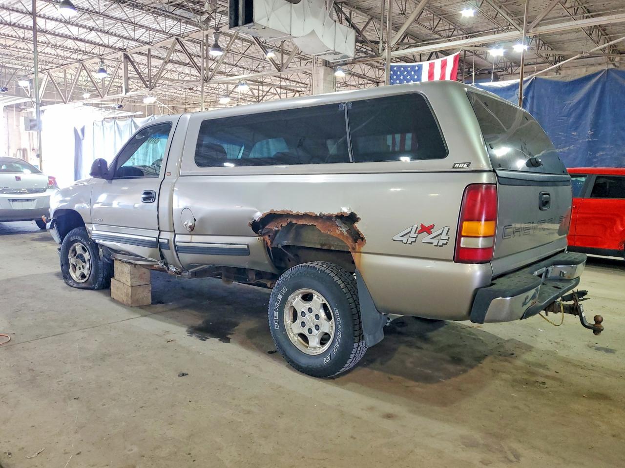 1GCEK14W2YZ262999 · 2000 CHEVROLET SILVERADO · 2/12