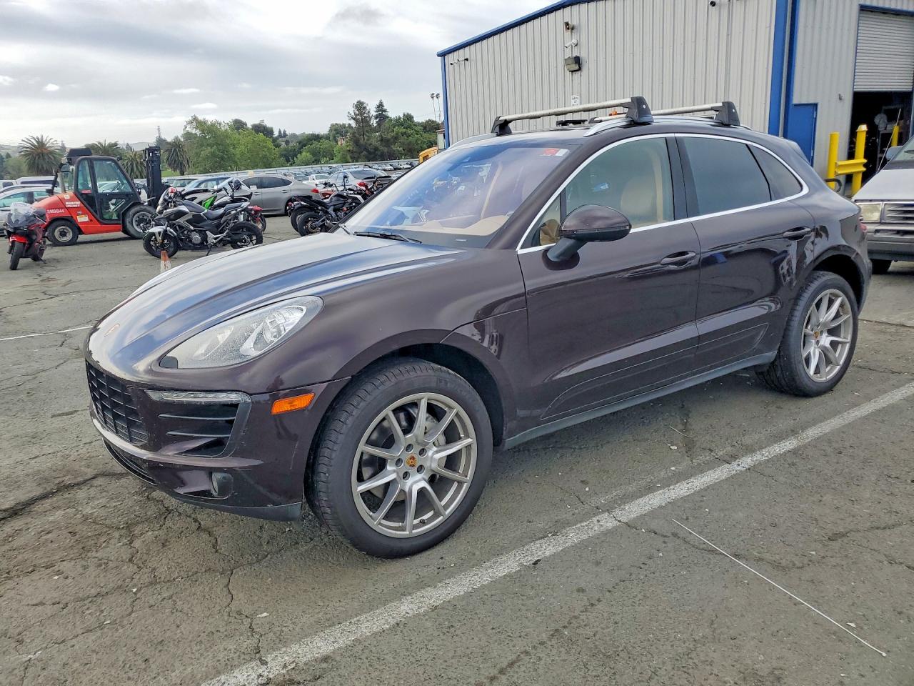 WP1AB2A51HLB13257 · 2017 PORSCHE MACAN