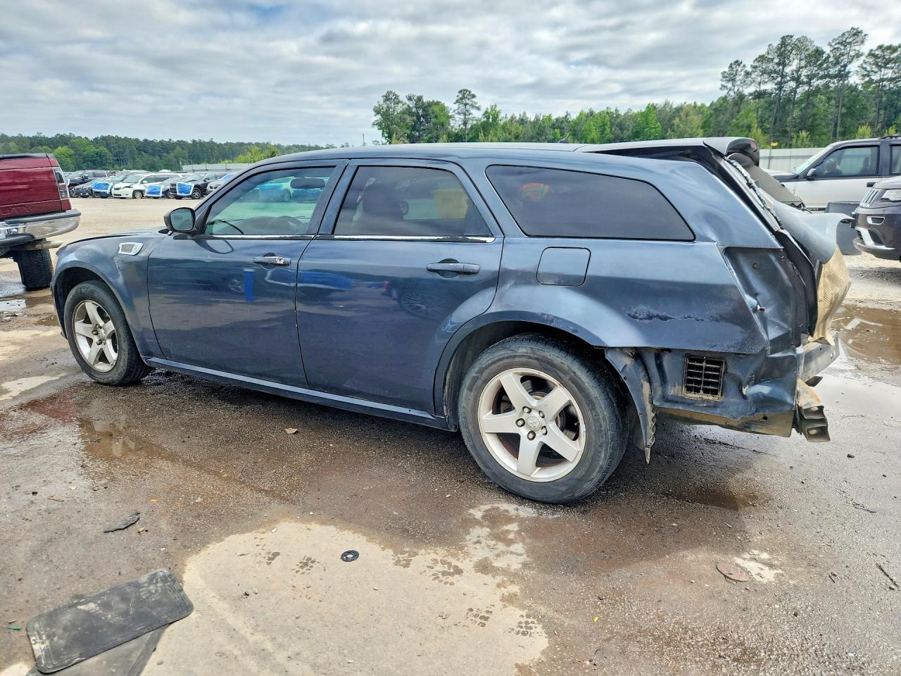 2D4FV47T48H130554 · 2008 DODGE MAGNUM · 2/13
