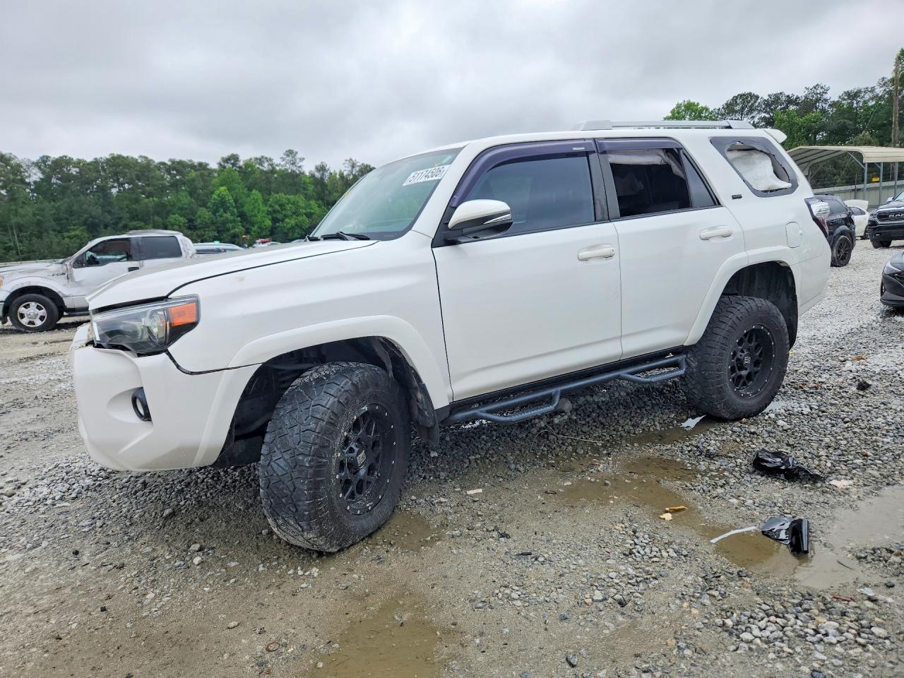 JTEZU5JRXJ5177094 · 2018 TOYOTA 4RUNNER