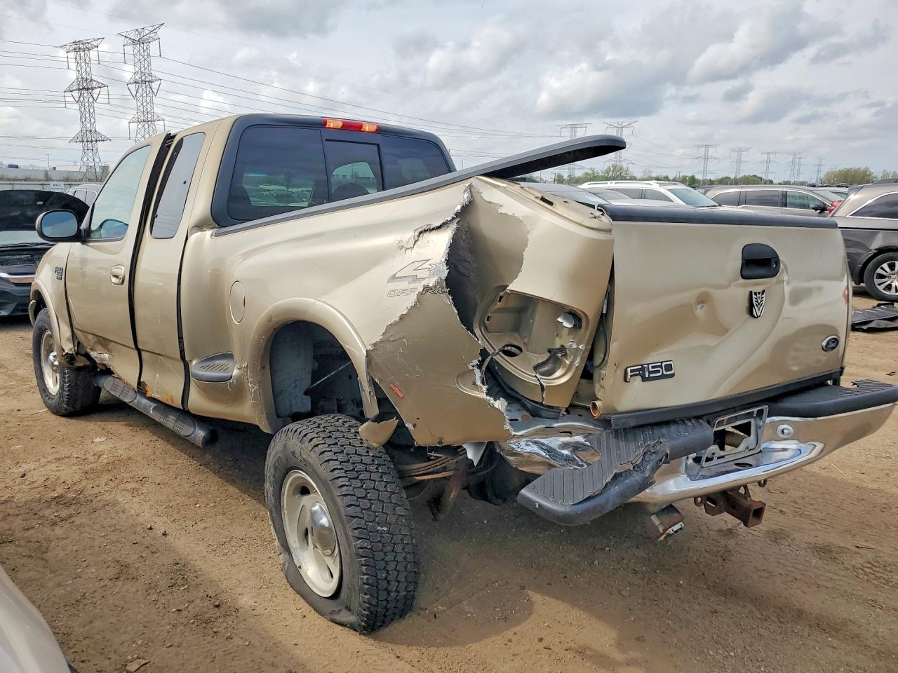 2FTRX08L2YCA01351 · 2004 FORD F150 · 2/12