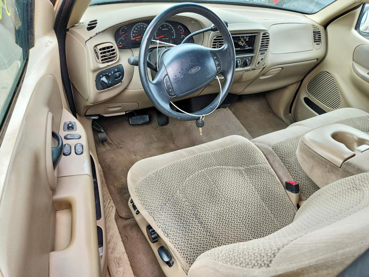 2FTRX08L2YCA01351 · 2004 FORD F150 · 8/12