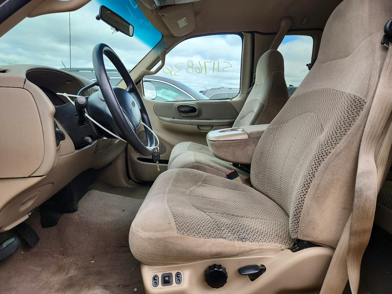 2FTRX08L2YCA01351 · 2004 FORD F150 · 7/12
