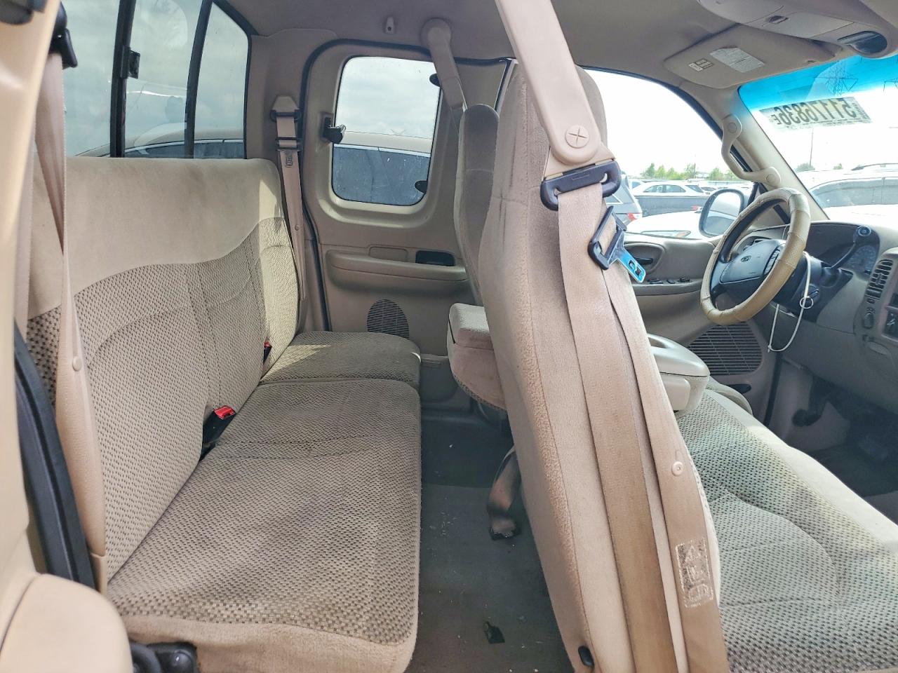 2FTRX08L2YCA01351 · 2004 FORD F150 · 10/12