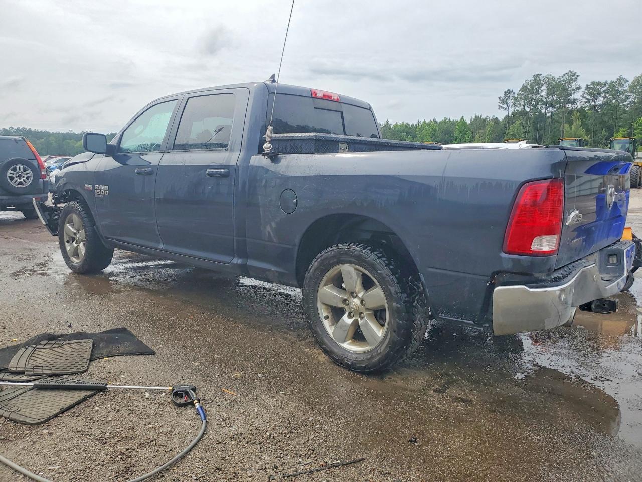 1C6RR6TT6KS686808 · 2019 RAM 1500 CLASSIC · 2/13