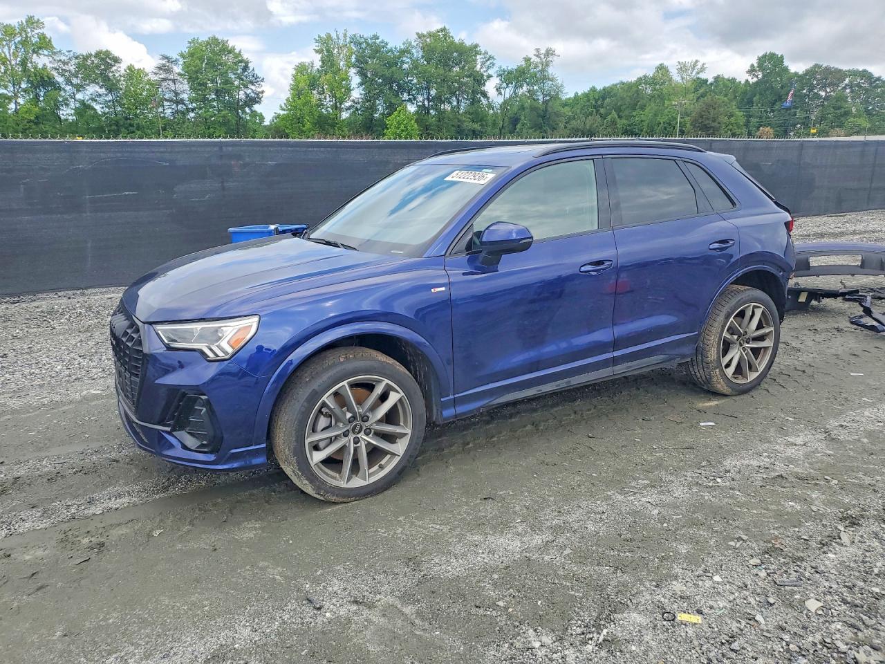 WA1DECF35R1080872 · 2024 AUDI Q3