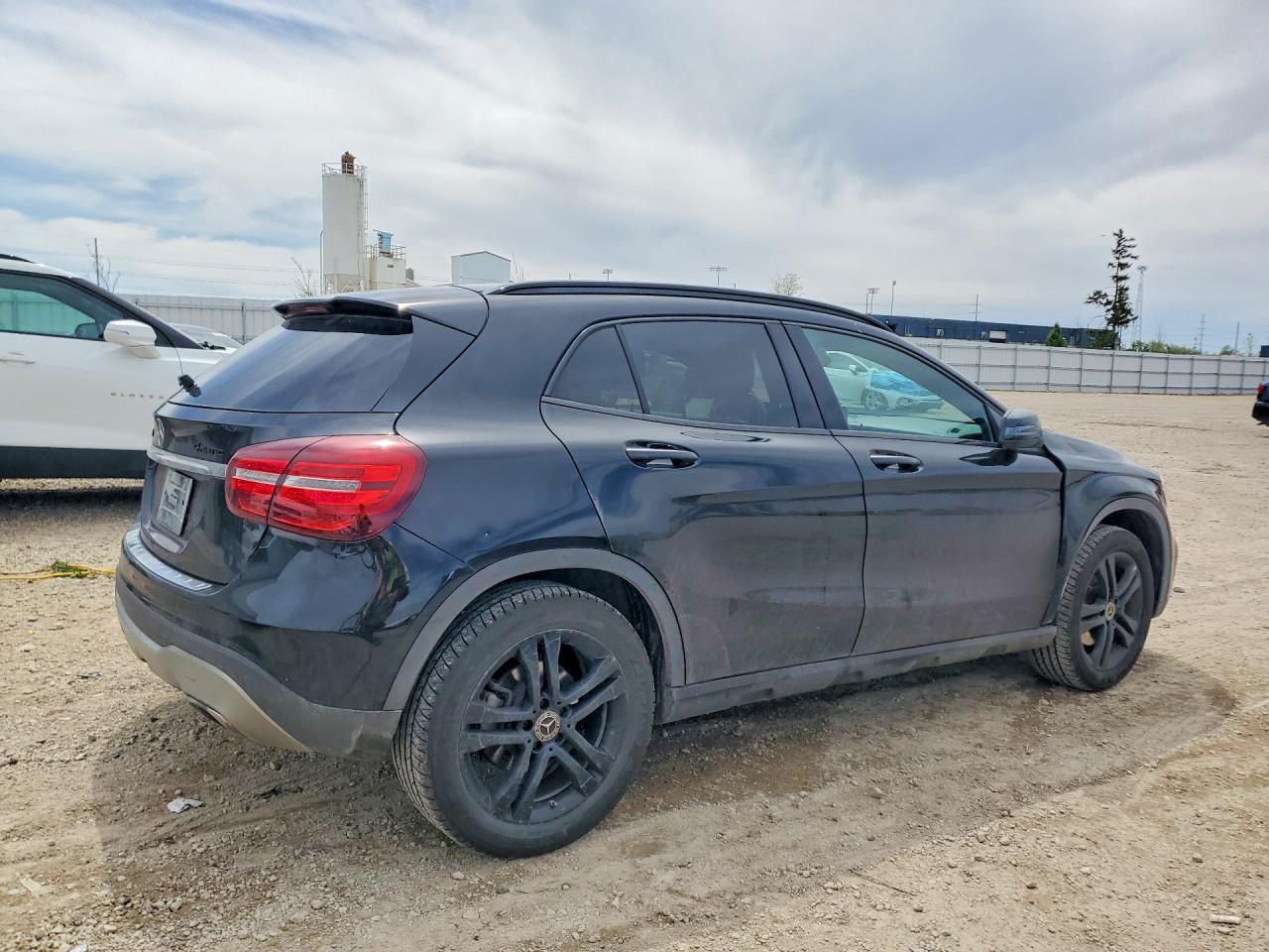 WDCTG4GB5JJ433505 · 2018 MERCEDES-BENZ GLA · 3/13