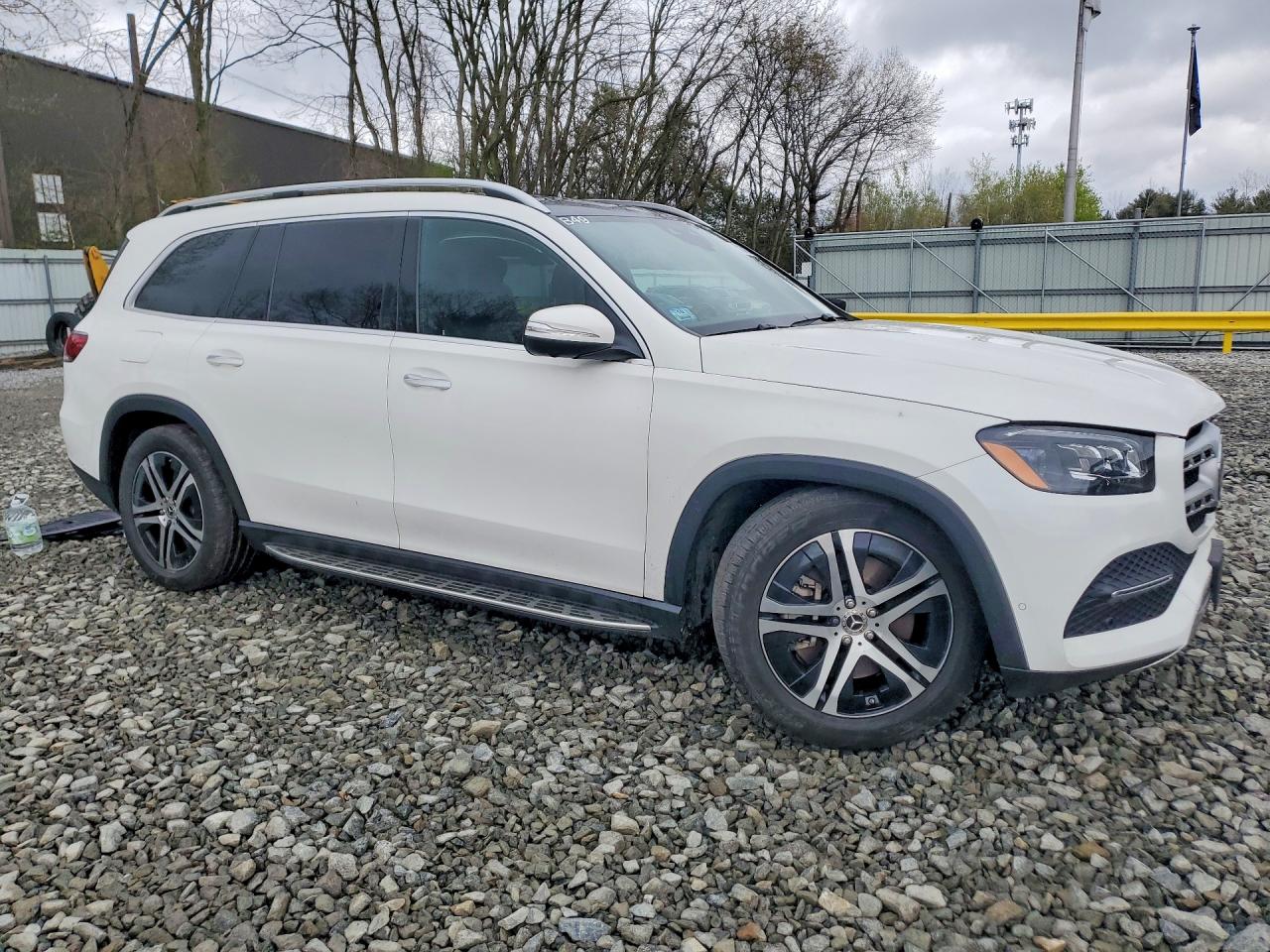 4JGFF5KE3NA634074 · 2022 MERCEDES-BENZ GLS · 4/13