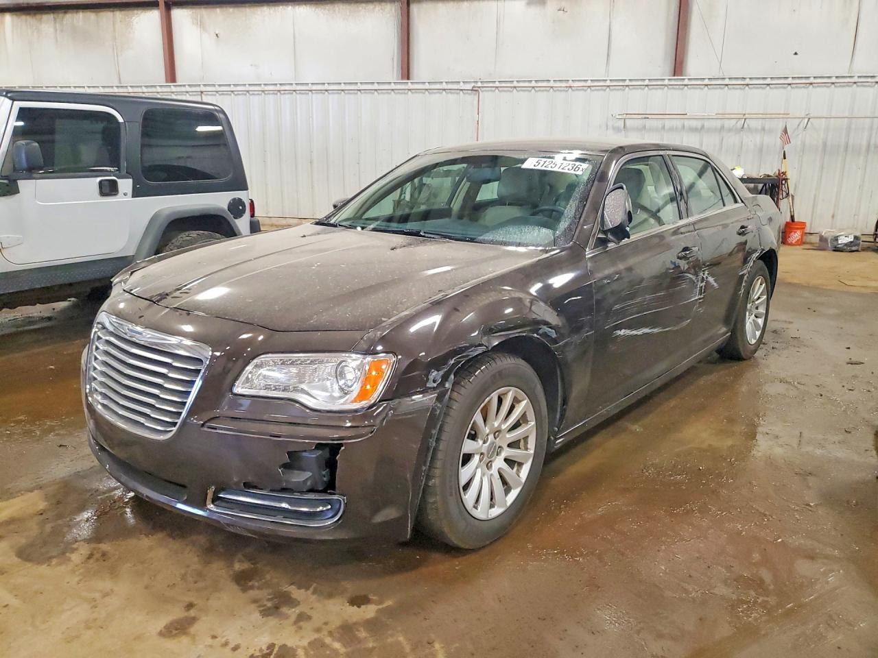 2C3CCAAG9DH659285 · 2013 CHRYSLER 300