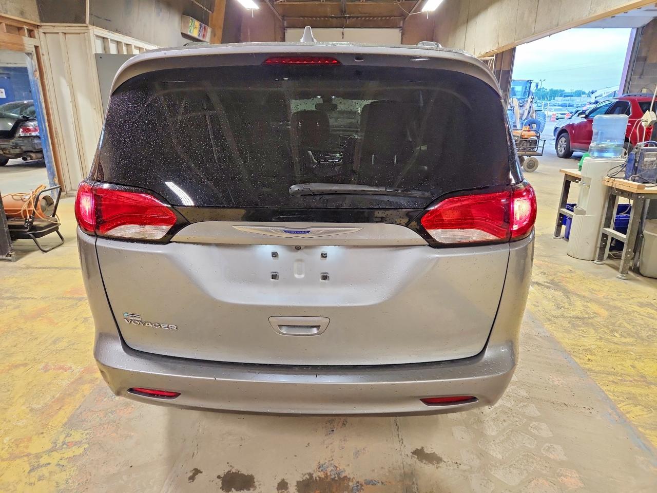 2C4RC1DG2LR264620 · 2020 CHRYSLER VOYAGER · 6/13