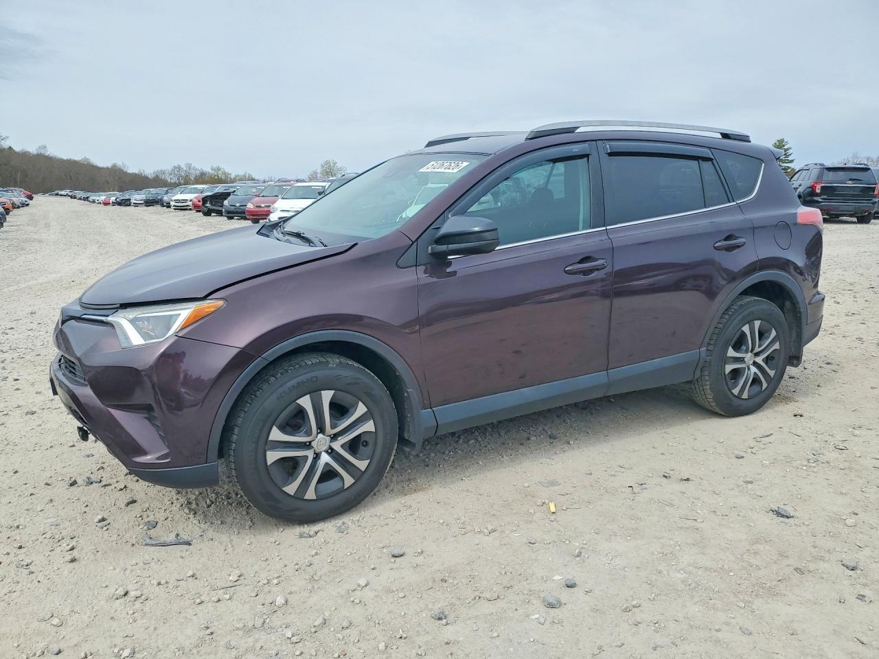 2T3BFREV7JW820587 · 2018 TOYOTA RAV4
