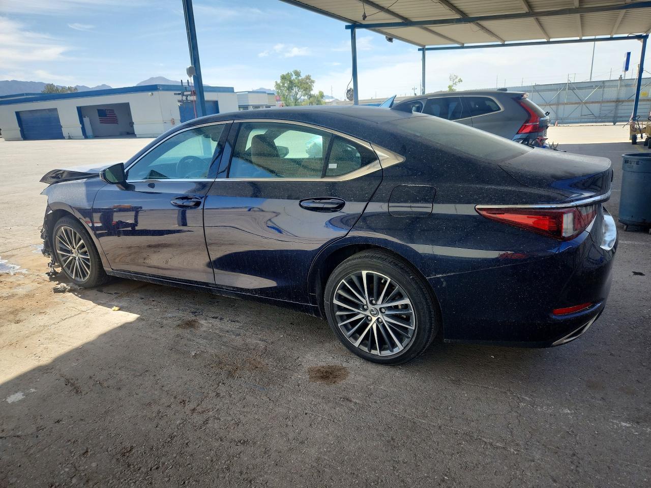 58ADZ1B15NU117774 · 2022 LEXUS ES 350 · 2/12