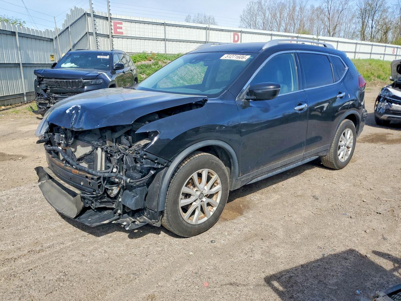 KNMAT2MTXKP529882 · 2019 NISSAN ROGUE