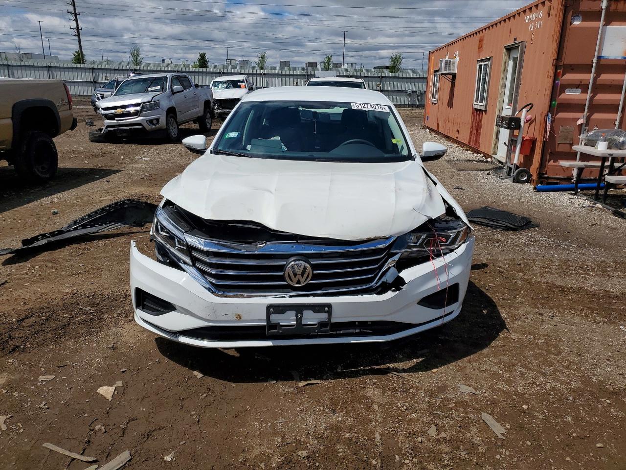 1VWAA7A33LC002599 · 2020 VOLKSWAGEN PASSAT · 5/12