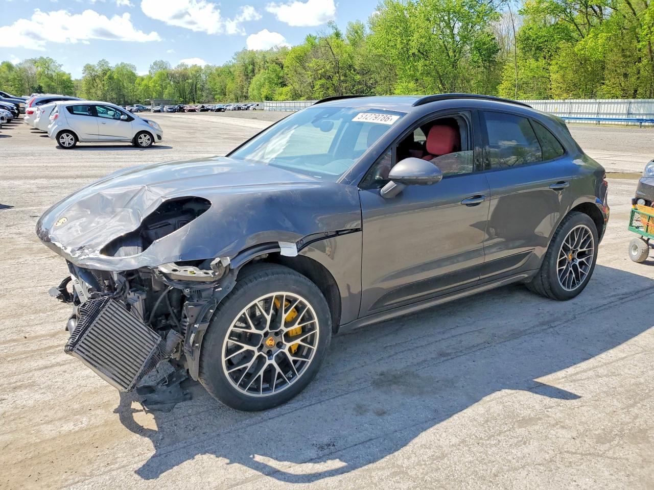 WP1AF2A54GLB93561 · 2016 PORSCHE MACAN