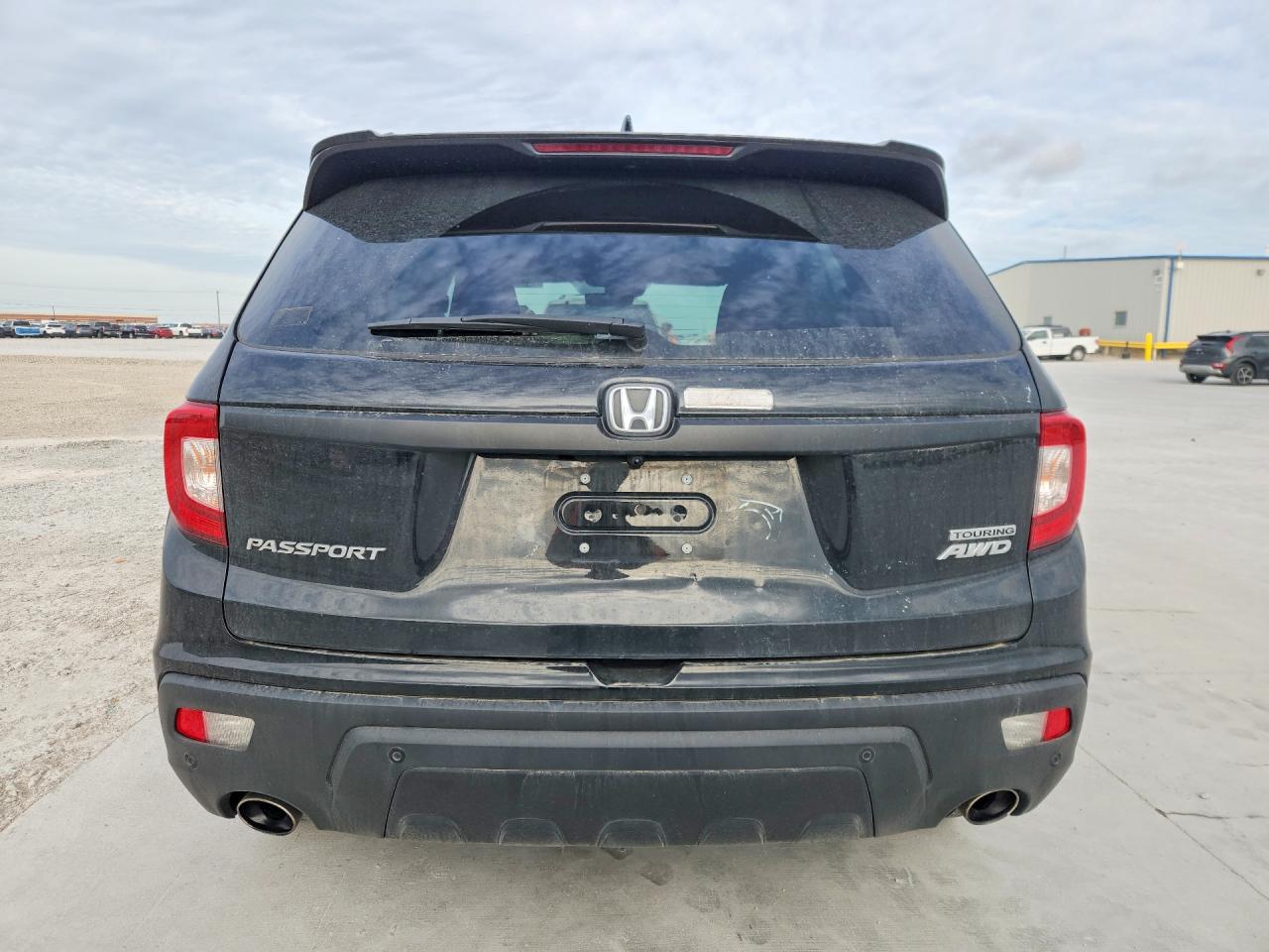5FNYF8H96MB040898 · 2021 HONDA PASSPORT · 6/13