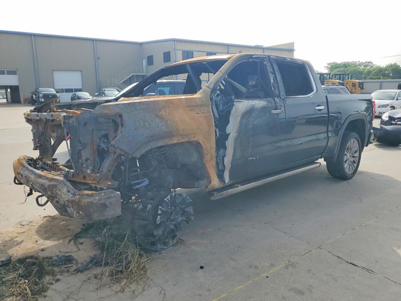 1GTU9FEL4NZ235355 · 2022 GMC SIERRA LIMITED