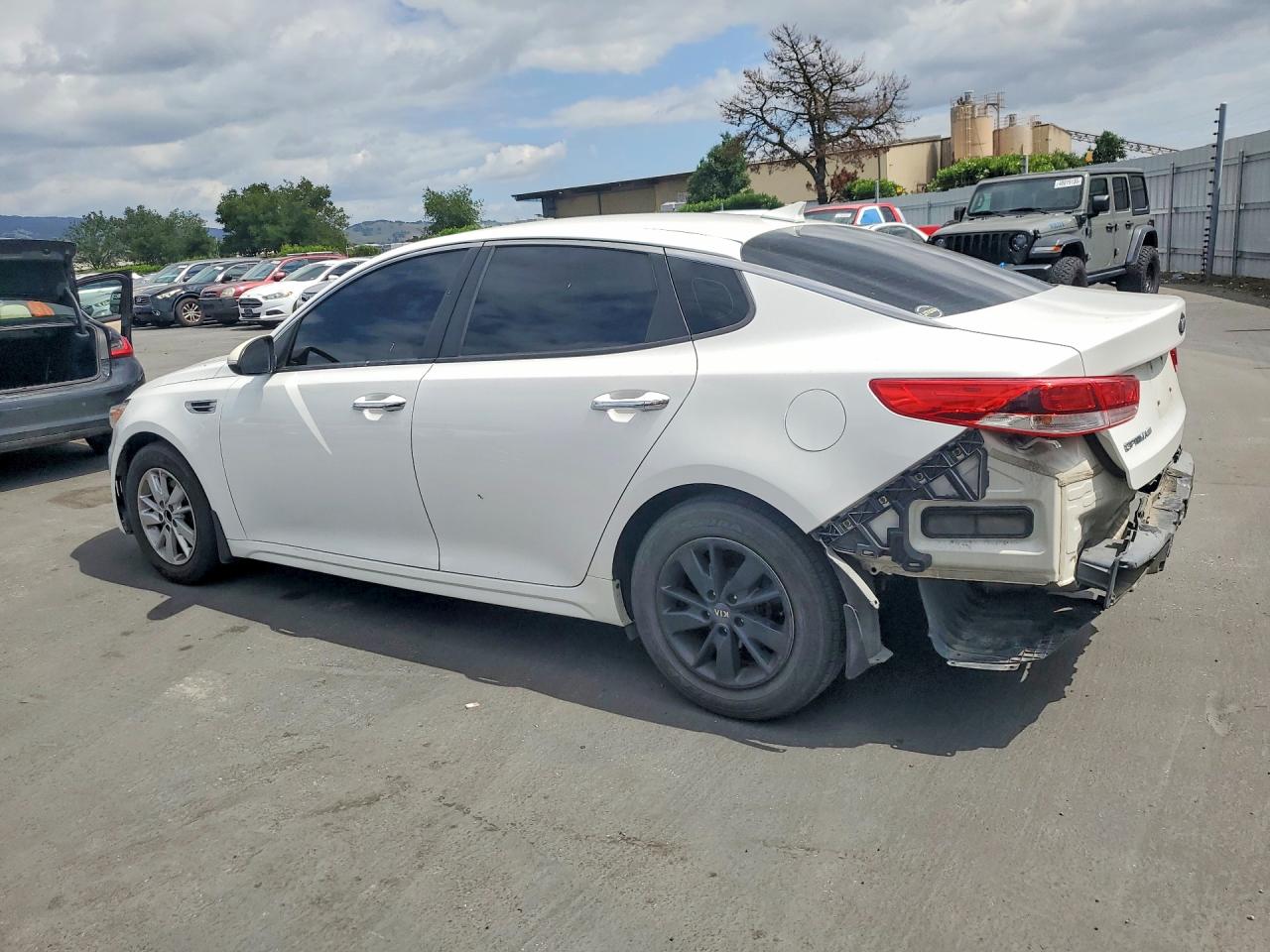 KNAGT4L39G5101275 · 2016 KIA OPTIMA · 2/13