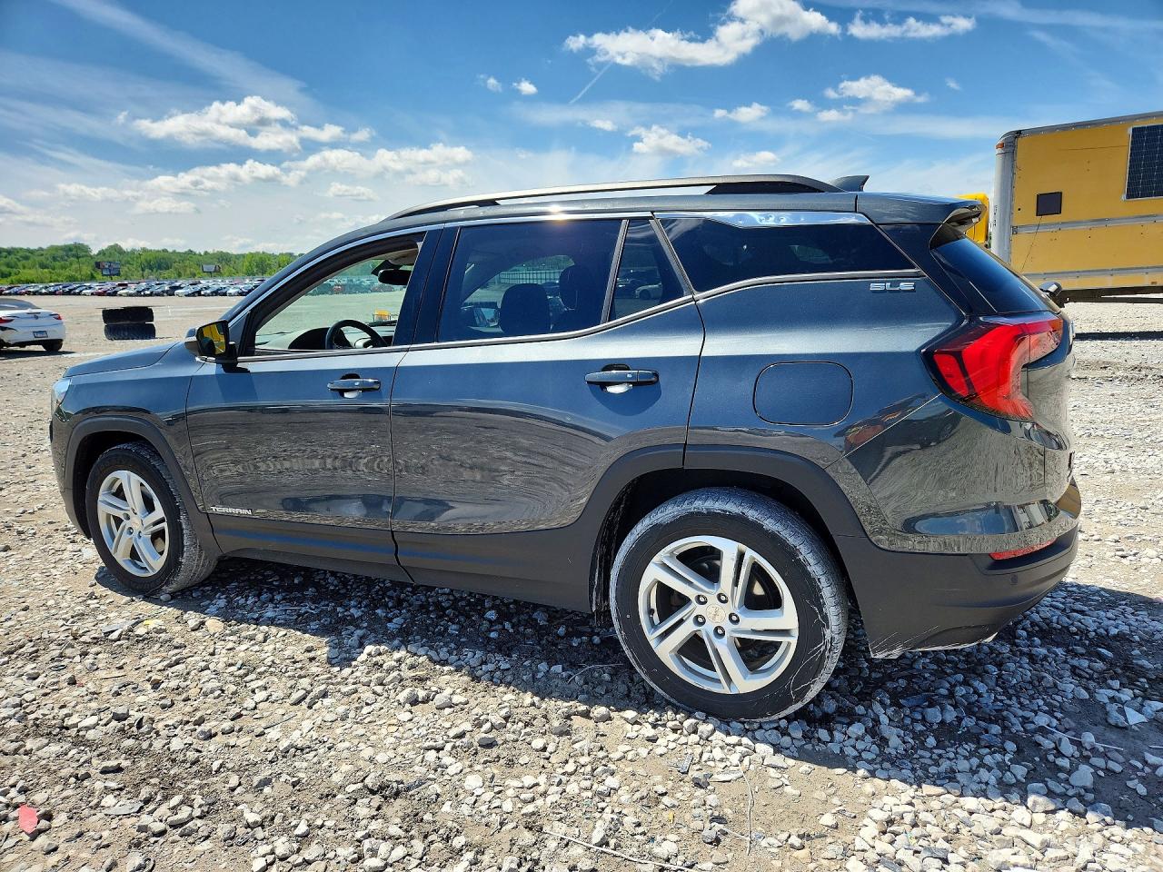 3GKALMEX6JL131516 · 2018 GMC TERRAIN · 2/13