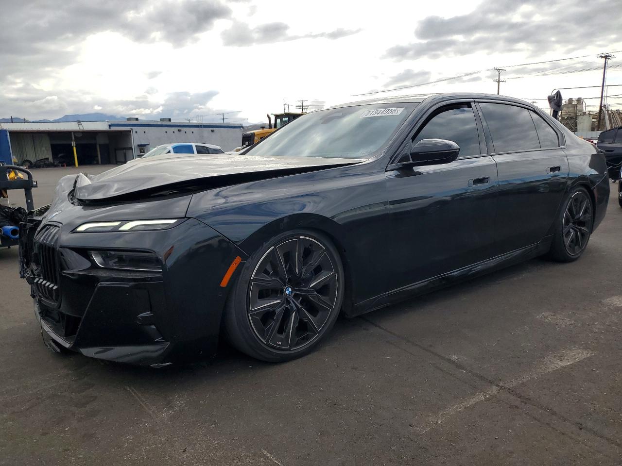 2023 BMW 740