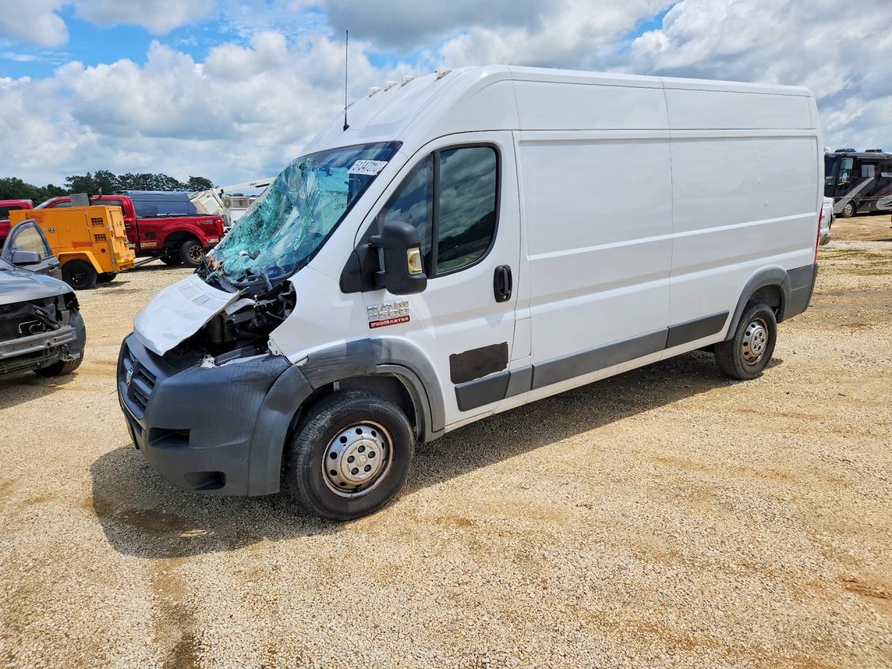 3C6TRVDG6JE148693 · 2018 RAM PROMASTER 2500