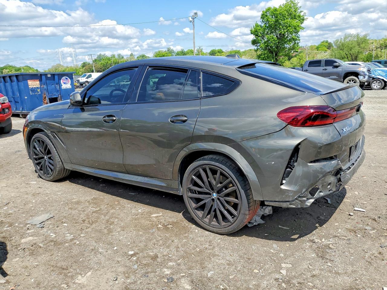 5UX33EX09R9U98035 · 2024 BMW X6 · 2/13