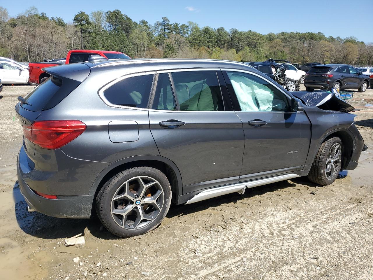 WBXHT3C39J5K22593 · 2018 BMW X1 · 3/12