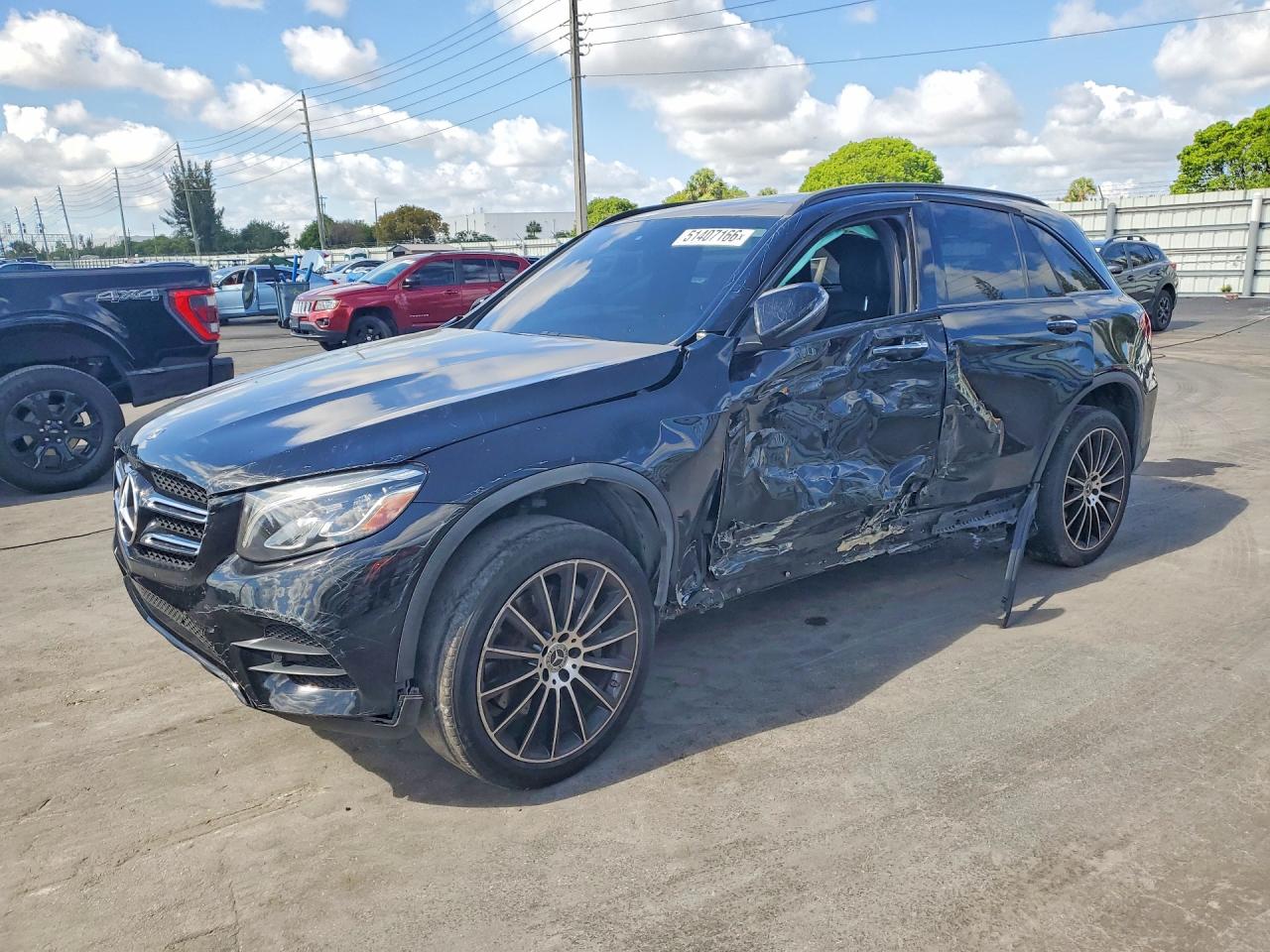 WDC0G4JB6KV160256 · 2019 MERCEDES-BENZ GLC